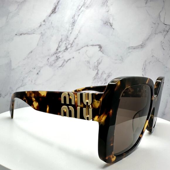 New MIU MIU Sunglasses Brown Square Gold Full Rim 56mm MIU MIU